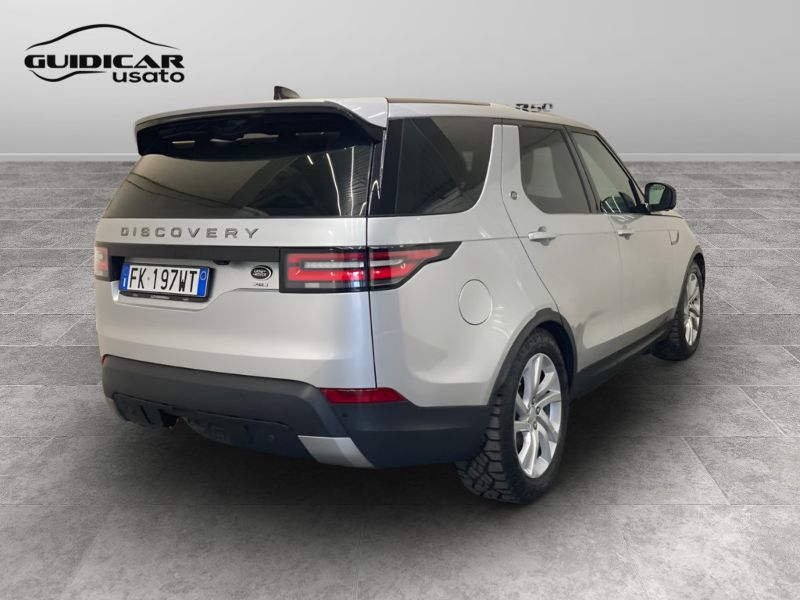 GuidiCar - LAND ROVER Discovery 2017 Discovery 2.0 sd4 HSE 240cv 5p.ti auto Usato